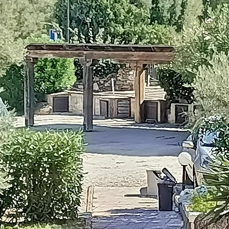 A Due Passi Dal Centro... *
